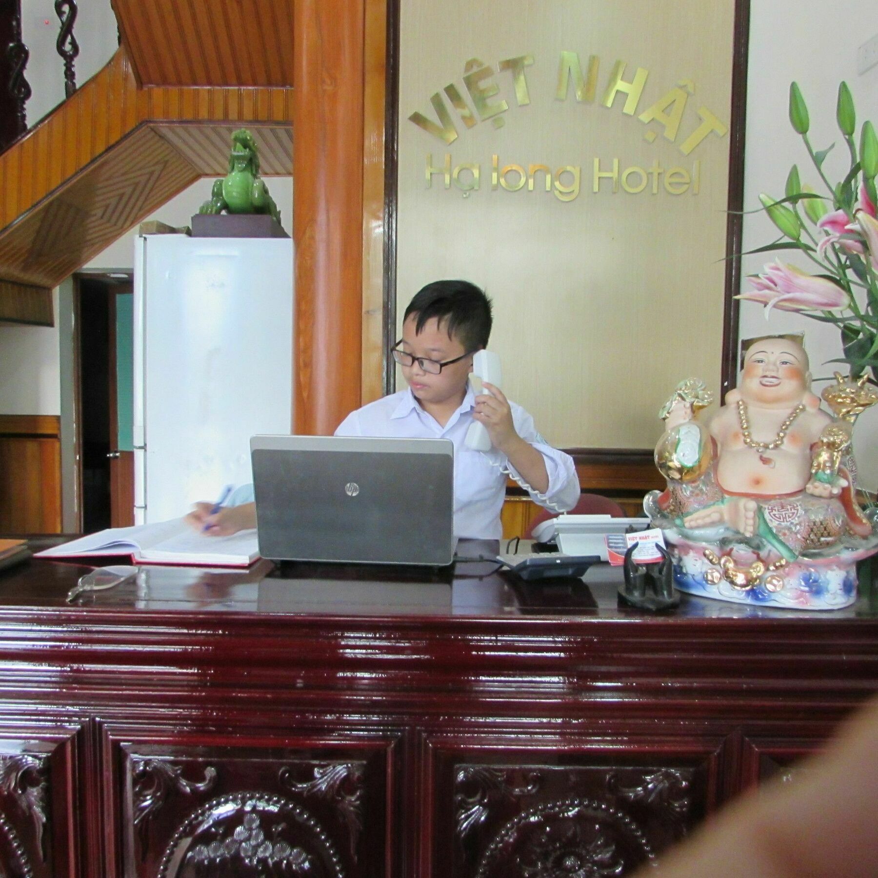 Viet Nhat Halong Hotel - Bai Chay Hạ Long Extérieur photo